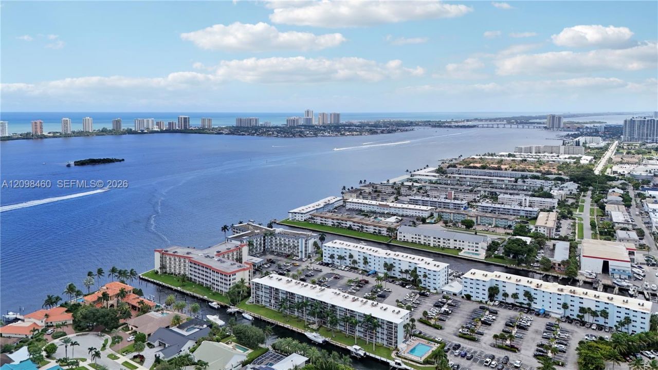 109 N Paradise Harbour Blvd , Unit 406, North Palm Beach, FL 33408 Photo