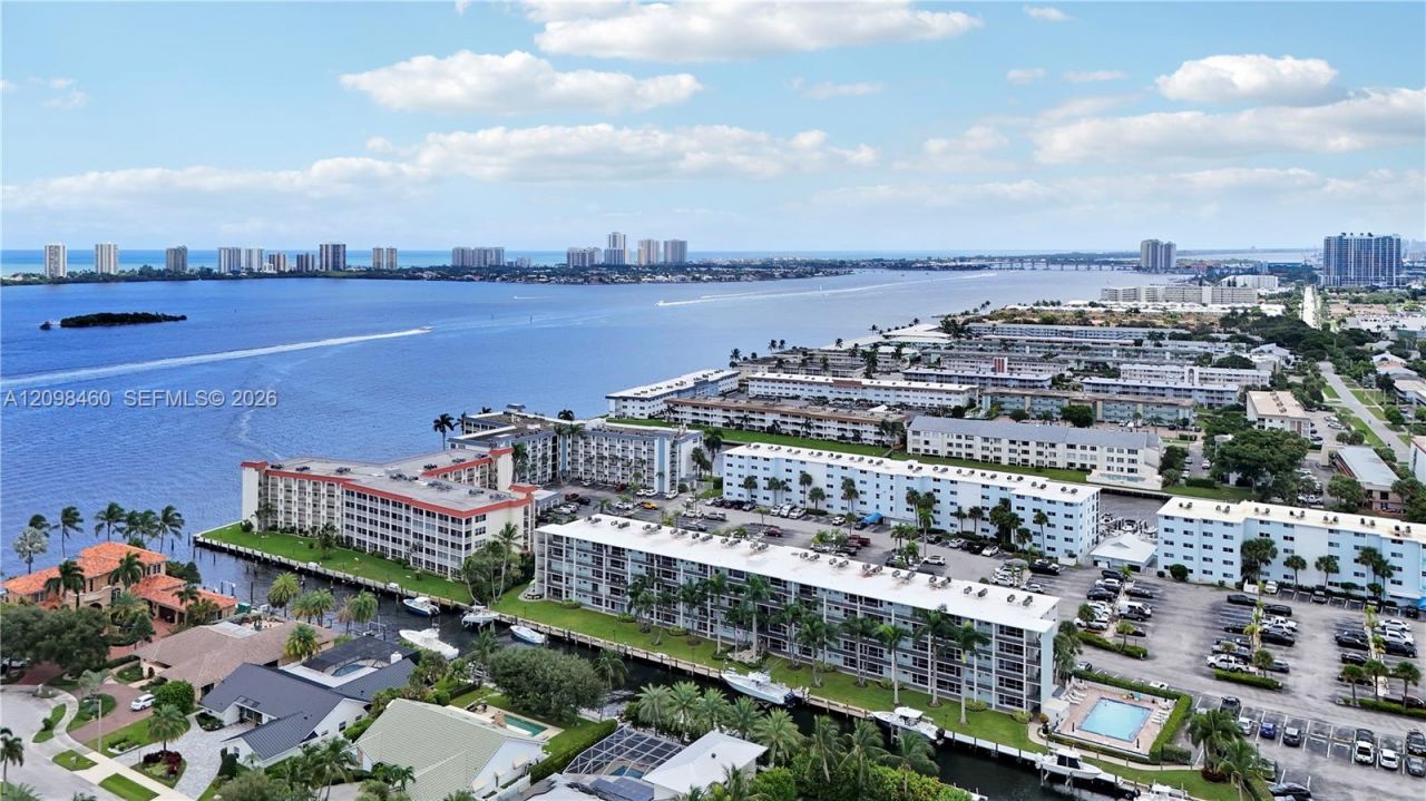 109 N Paradise Harbour Blvd , Unit 406, North Palm Beach, FL 33408 Photo
