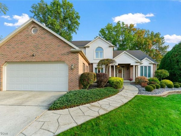 1458 Tori Pines Court , Canfield, OH 44406