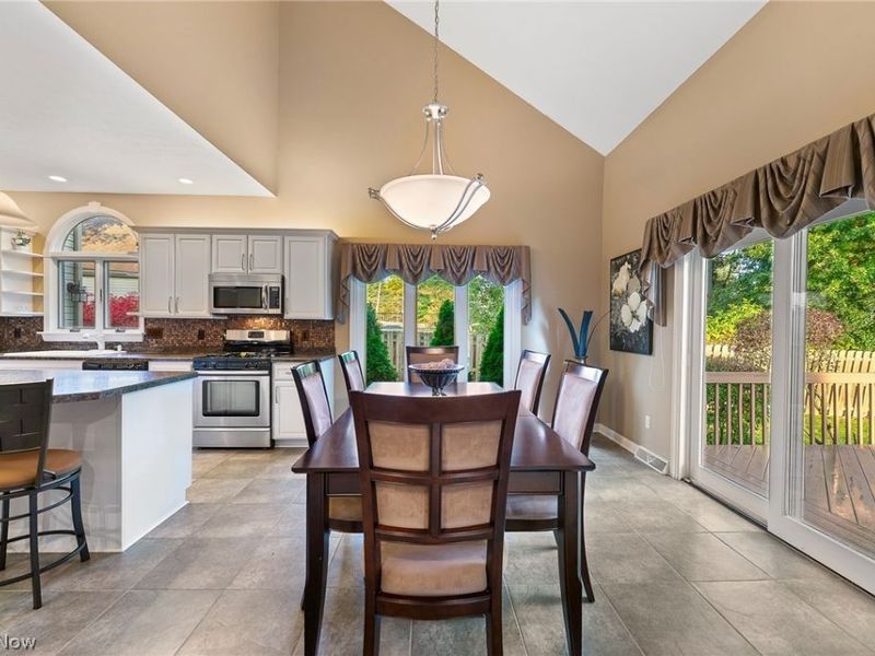 1458 Tori Pines Court, Canfield, OH 44406 Photo 16
