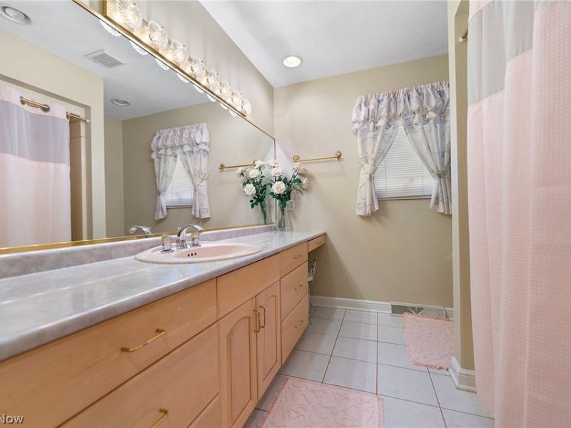 1458 Tori Pines Court, Canfield, OH 44406 Photo 32