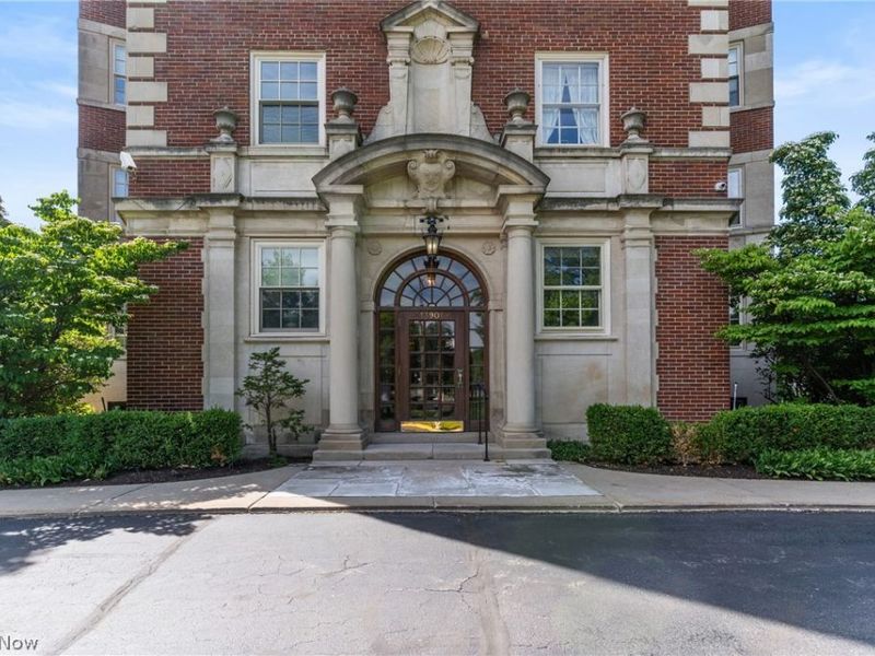 13901 Shaker Boulevard, Unit 5A, Cleveland, OH 44120 Photo 2