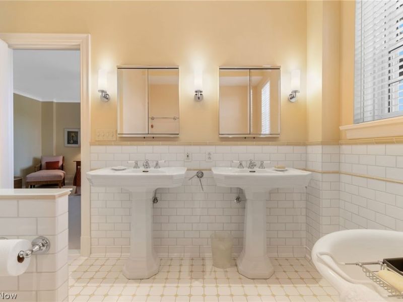 13901 Shaker Boulevard, Unit 5A, Cleveland, OH 44120 Photo 26