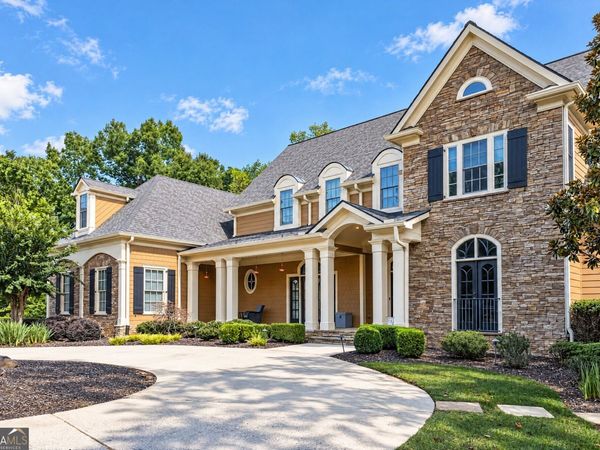 6225 Random Winds Bluff, Gainesville, GA 30506