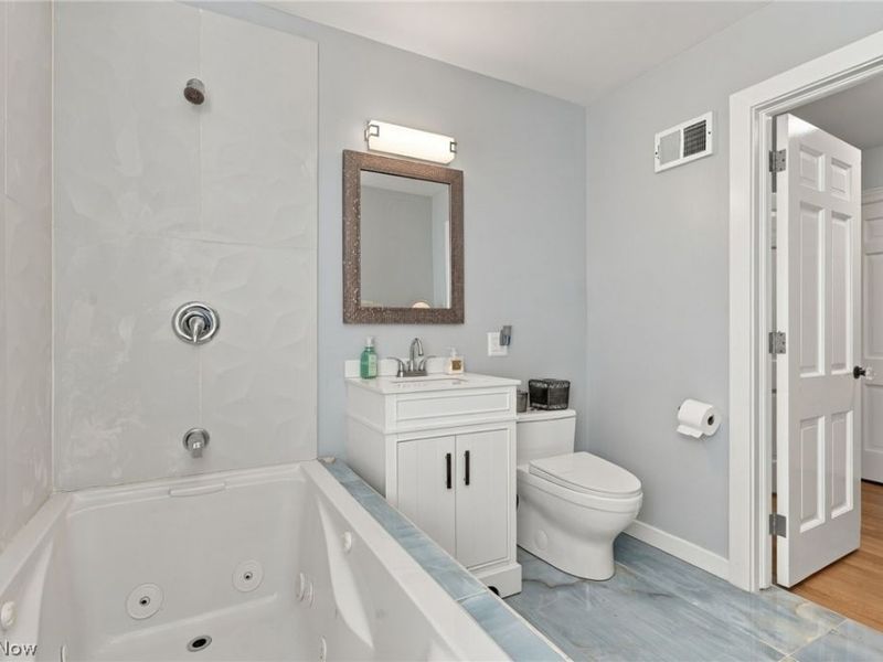 21351 Almar, Shaker Heights, OH 44122 Photo 38