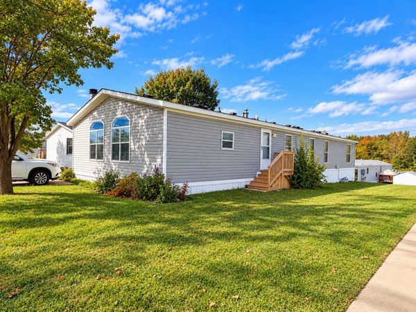4314 Kingston Lane, Jackson, MI 49201