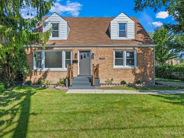 7232 W Oakton Street , Niles, IL 60714