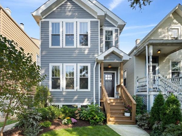 3141 N Saint Louis Avenue , Chicago, IL 60618
