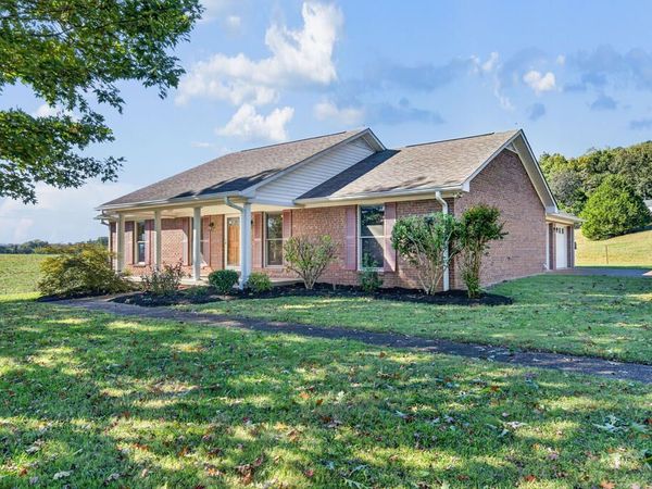 1776 Country Club Rd, Sparta, TN