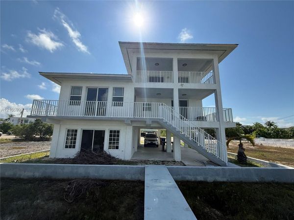 27403 Antigua Ln , Lower Keys, FL 33042