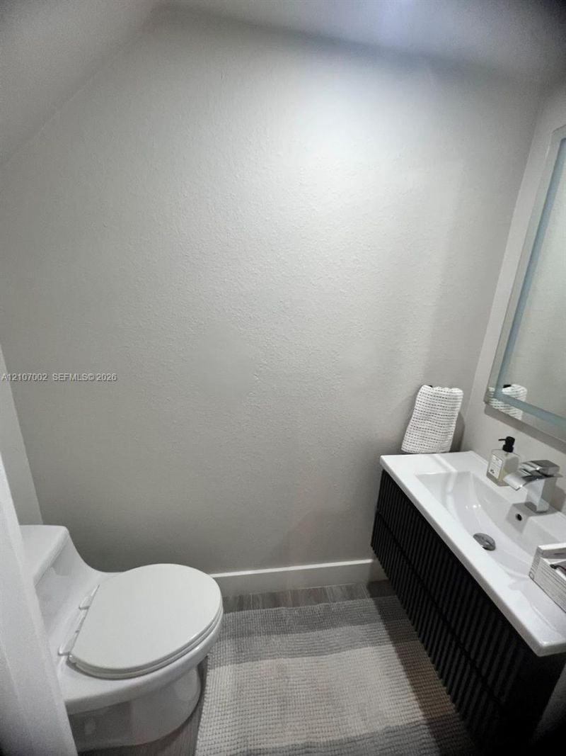 7830 Dixie Beach Cir, Tamarac, FL 33321 Photo
