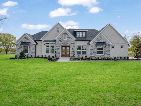 65 Red Bird Lane, Bells, TX 75414
