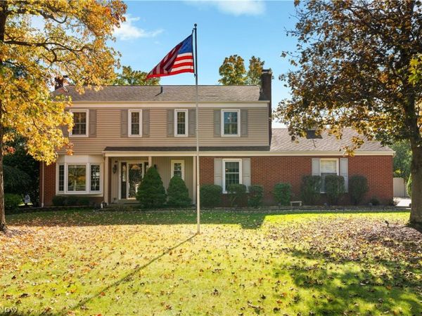 135 E Case Drive , Hudson, OH 44236