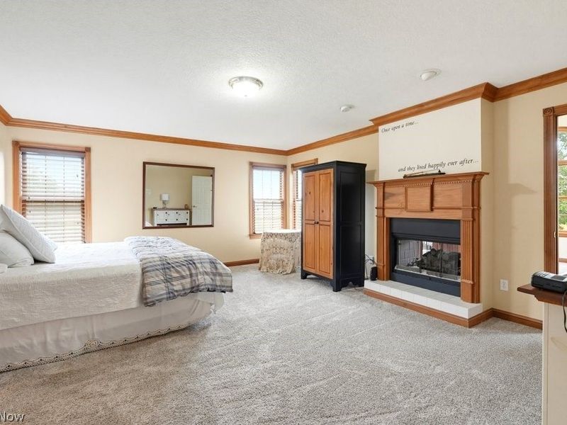 9745 Bainbridge Road, Chagrin Falls, OH 44023 Photo 22