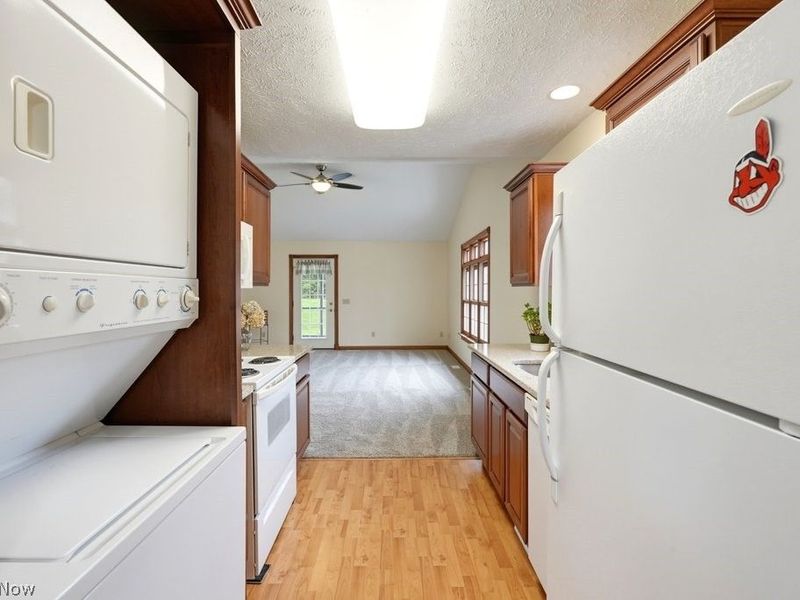9745 Bainbridge Road, Chagrin Falls, OH 44023 Photo 36