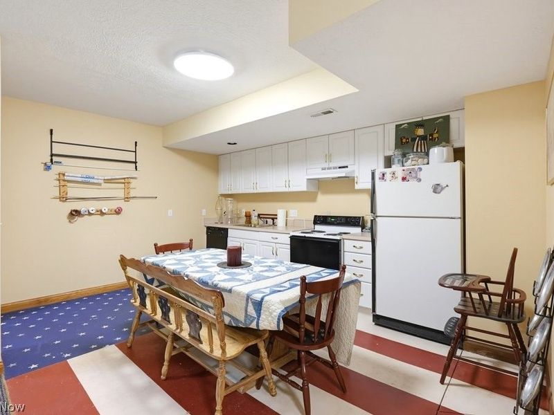 9745 Bainbridge Road, Chagrin Falls, OH 44023 Photo 40