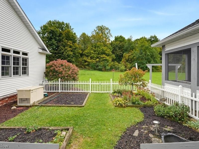 9745 Bainbridge Road, Chagrin Falls, OH 44023 Photo 47