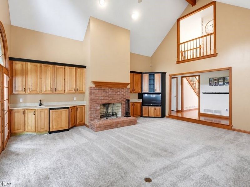 9745 Bainbridge Road, Chagrin Falls, OH 44023 Photo 8