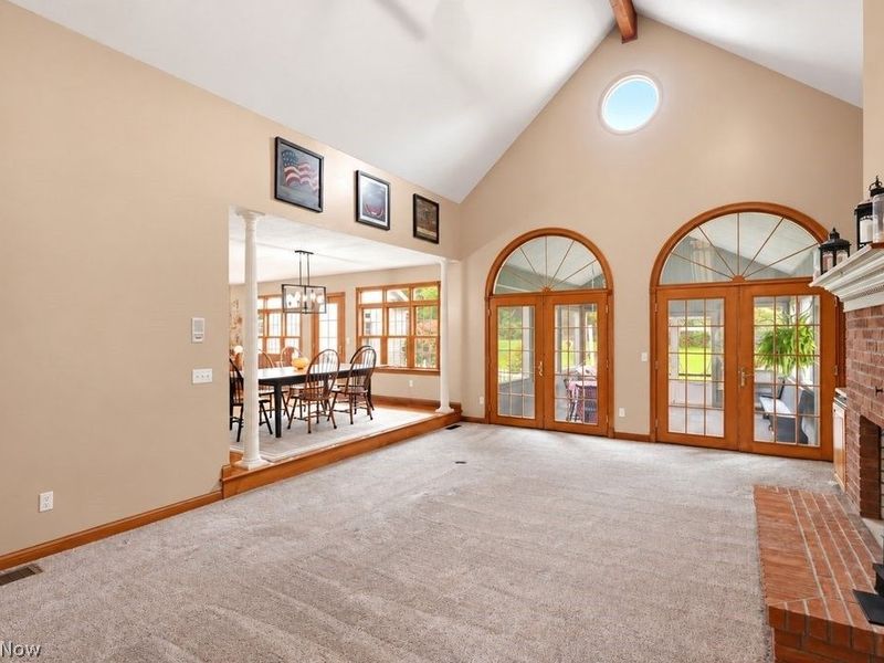 9745 Bainbridge Road, Chagrin Falls, OH 44023 Photo 9