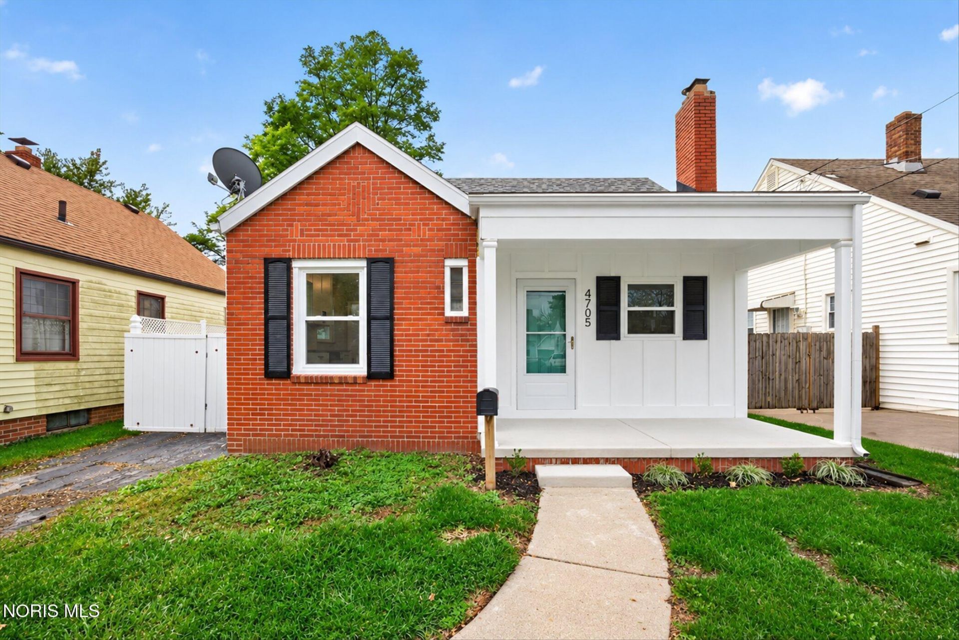 4705 Burnham Avenue, Toledo, OH 43612 Main Photo