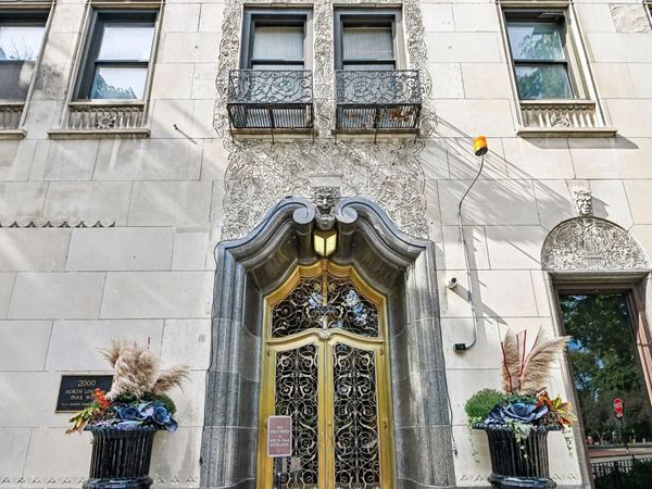 2000 N LINCOLN PARK WEST Avenue , Unit 912, Chicago, IL 60614