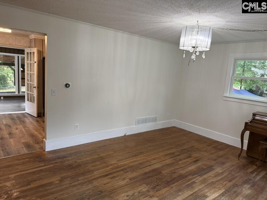 2362 Mary Drive Photo 4