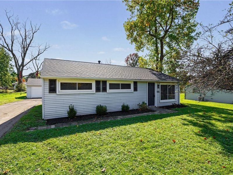 1616 Glenwood Drive, Twinsburg, OH 44087 Photo 1