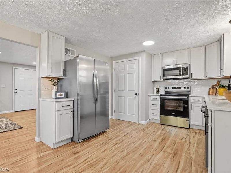 1616 Glenwood Drive, Twinsburg, OH 44087 Photo 13