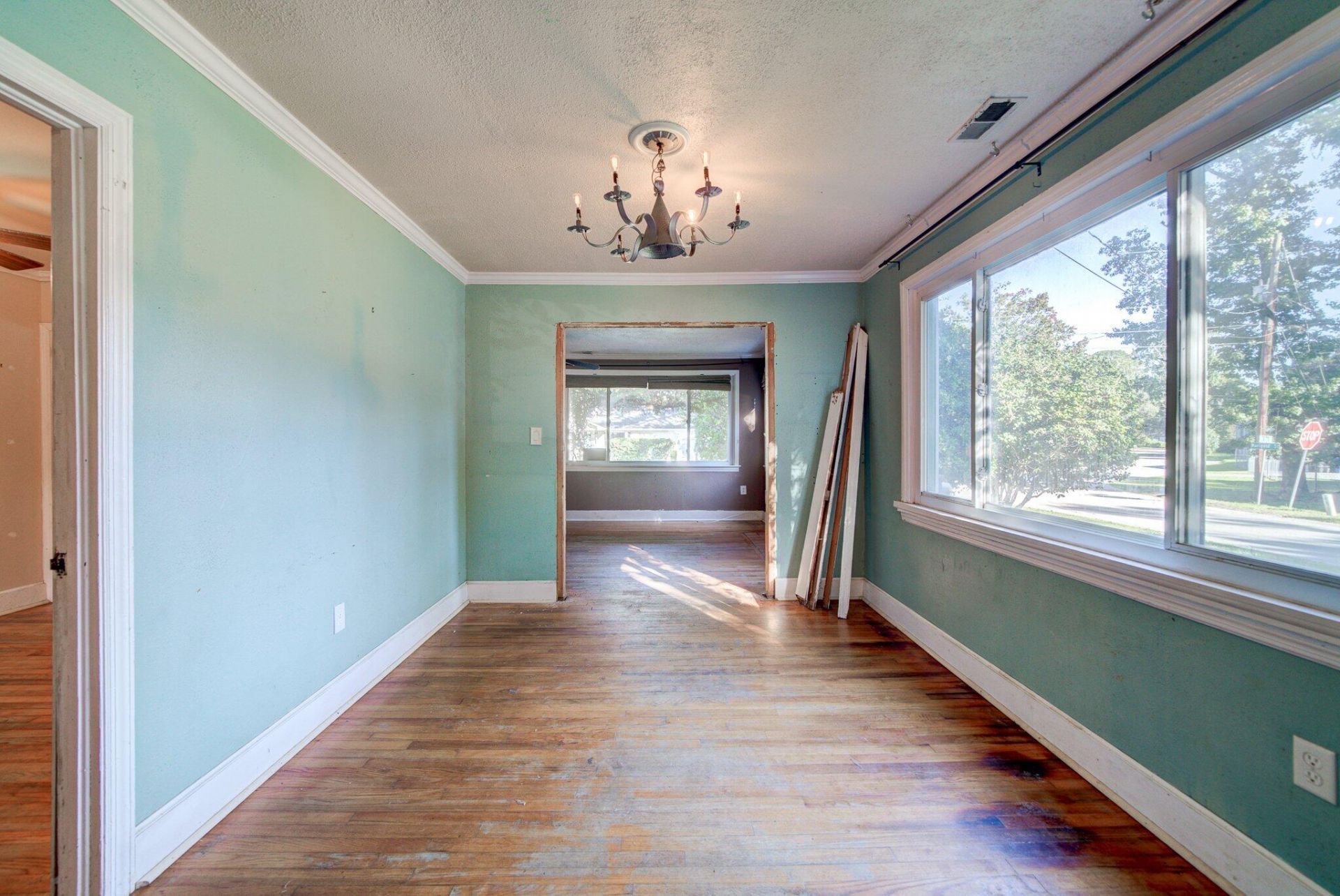 4435 Old Park Road Photo 12