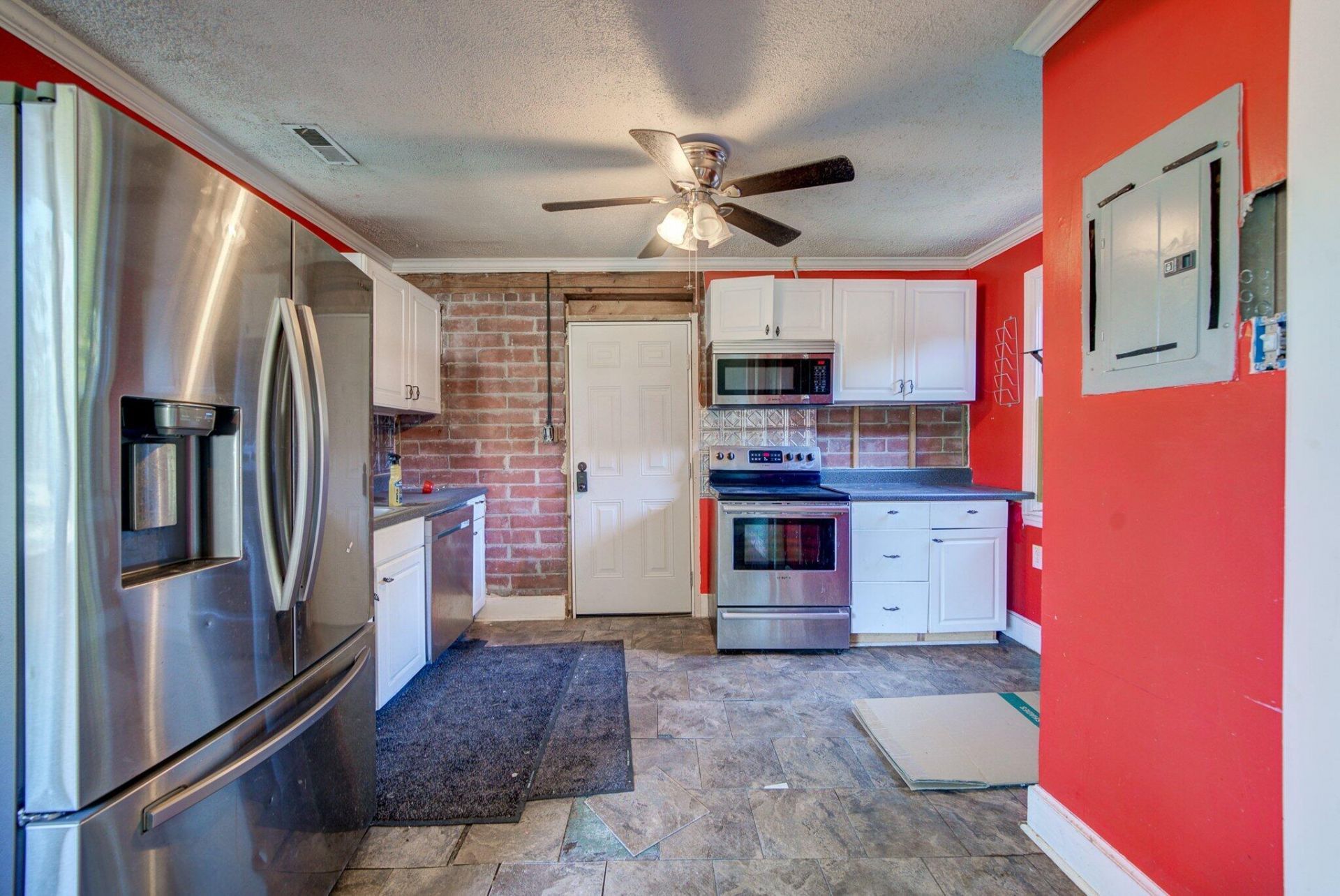 4435 Old Park Road Photo 15