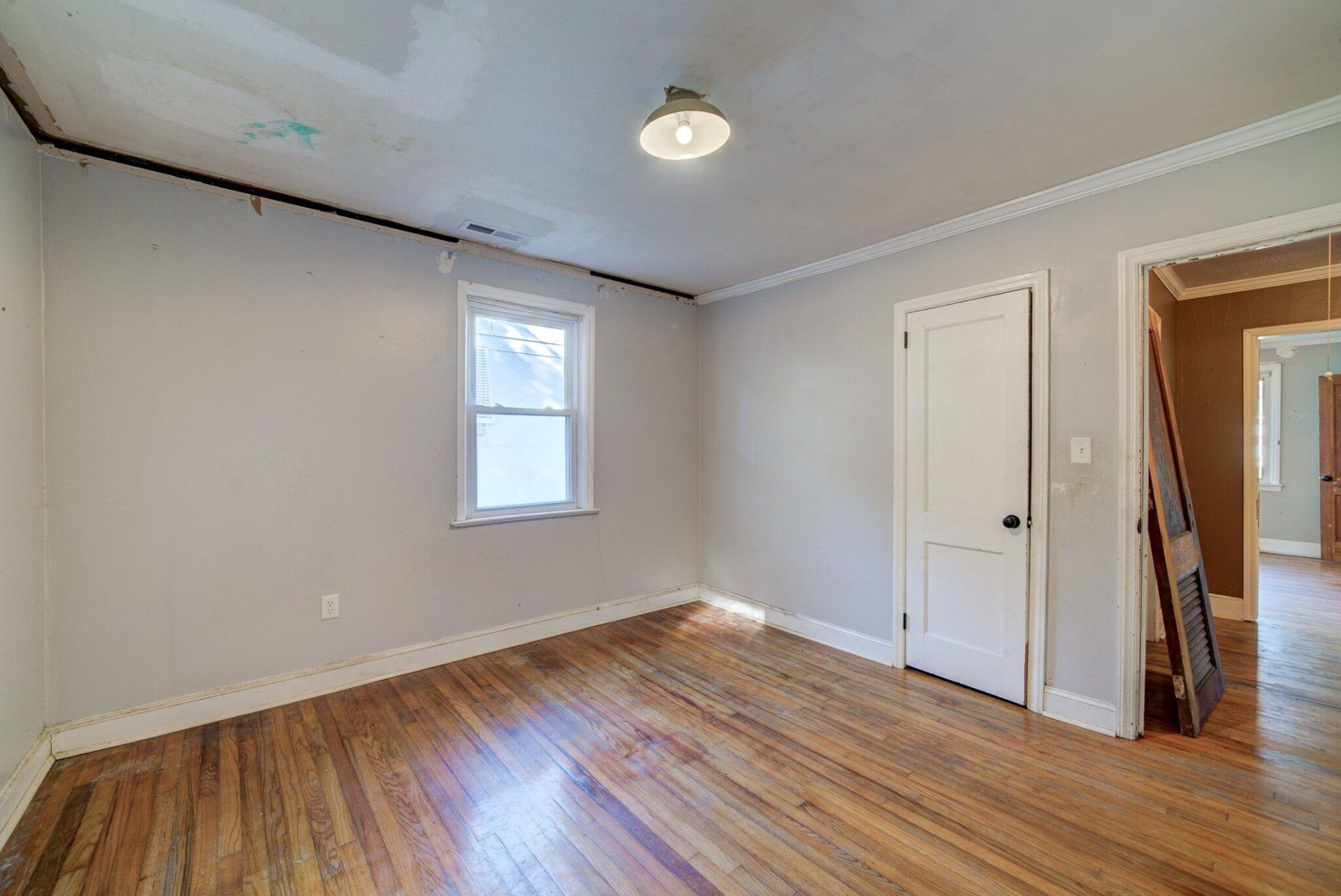 4435 Old Park Road Photo 21