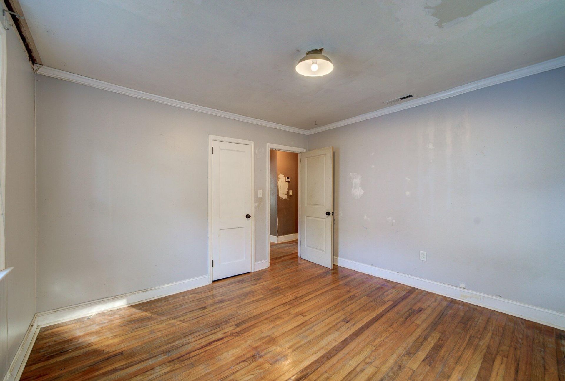 4435 Old Park Road Photo 22