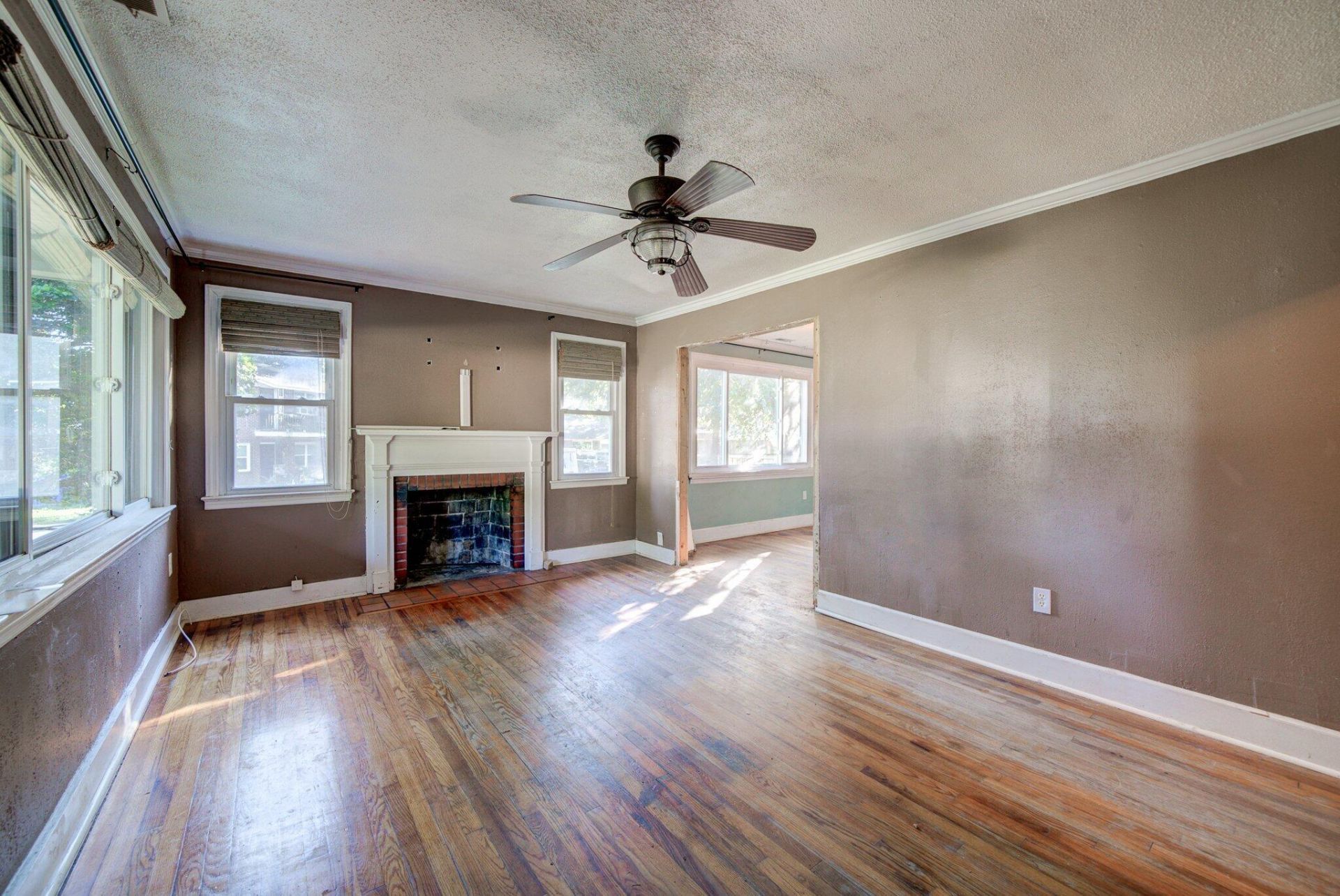 4435 Old Park Road Photo 9