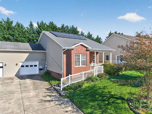 2263 LAKE TERRACE DR, HARRISONBURG, VA 22802