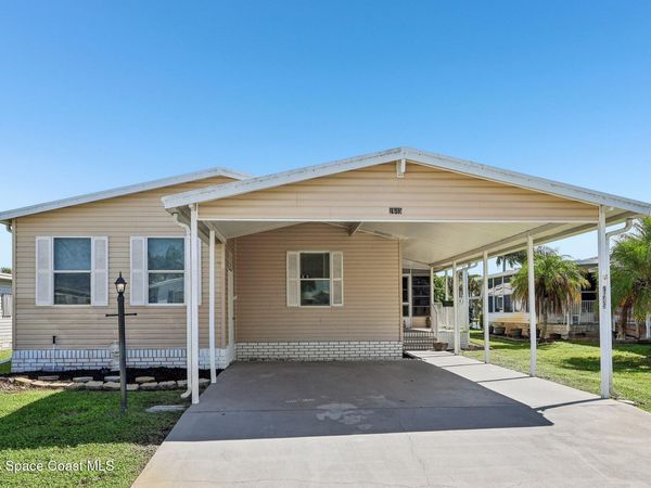 7645 Longhorn Avenue , Unit Q9, Micco, FL 32976