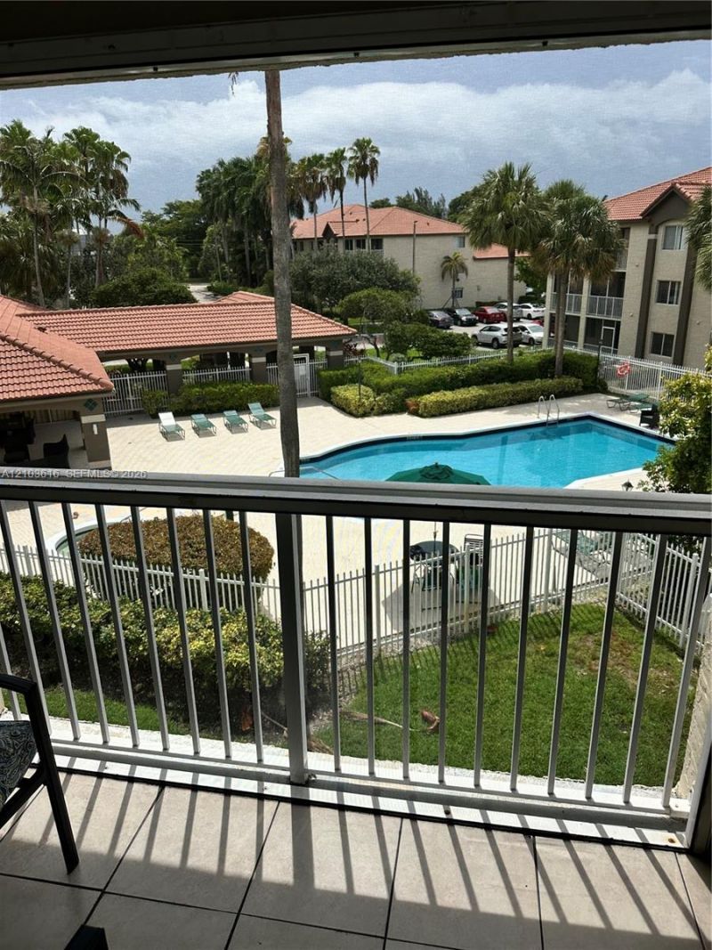 420 S Park Rd , Unit 308, Hollywood, FL 33021 Photo