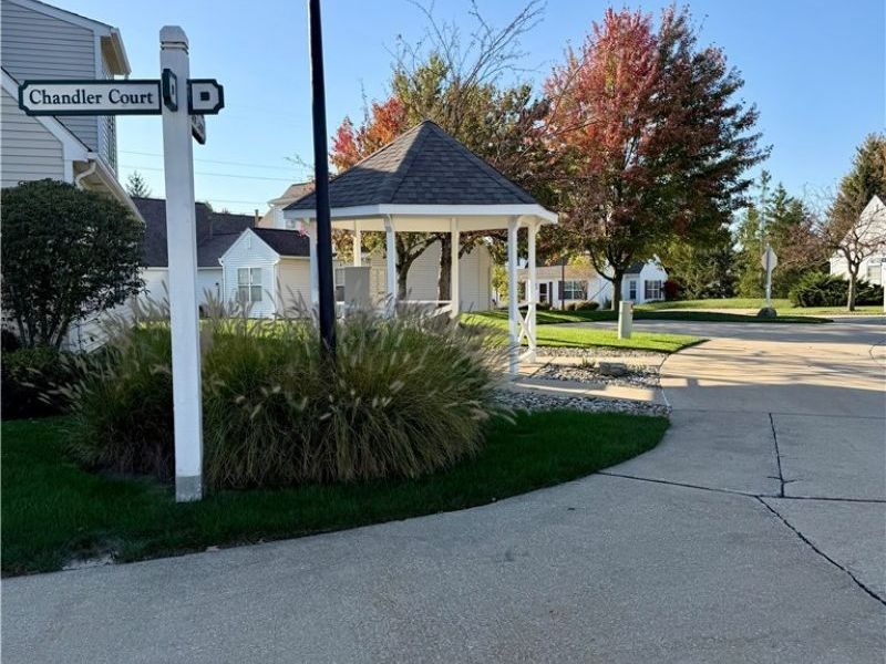 7550 Chandler Court, Unit 40, Sagamore Hills, OH 44067 Photo 38