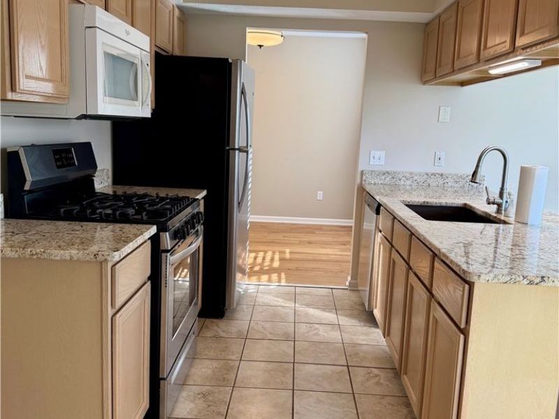 7550 Chandler Court, Unit 40, Sagamore Hills, OH 44067 Photo 9
