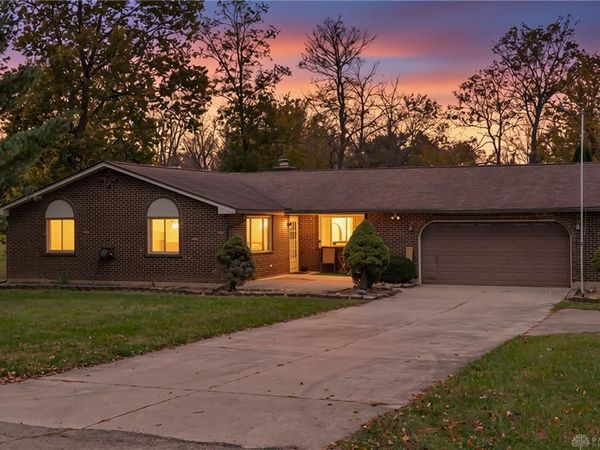 10913 Mile Road, New Lebanon, OH 45345