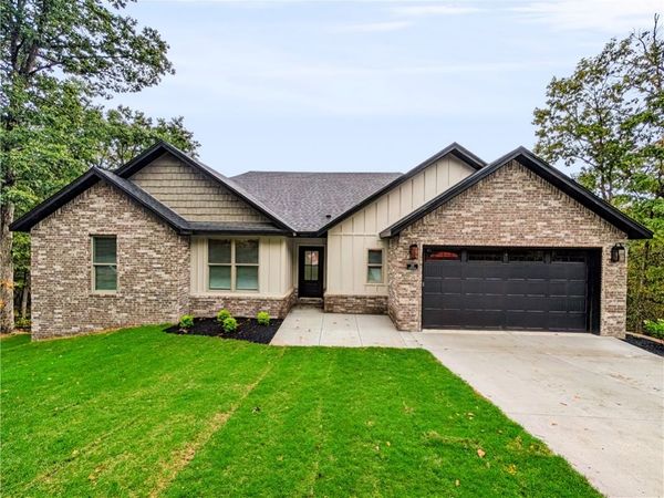19 Egton Drive , Bella Vista, AR 72714