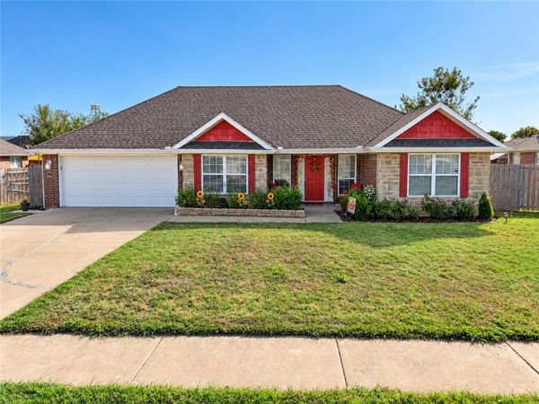1462 Zachary Street , Pea Ridge, AR 72751