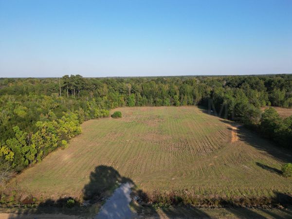 Hwy 12 E, Columbus, MS 39702