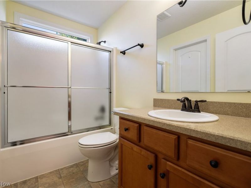 6617 Harness Circle NE, Canton, OH 44721 Photo 6