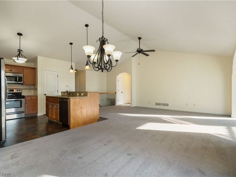 6617 Harness Circle NE, Canton, OH 44721 Photo 9