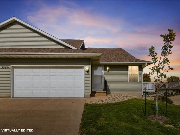 3850 White Tail Drive, Unit B, Marion, IA 52302