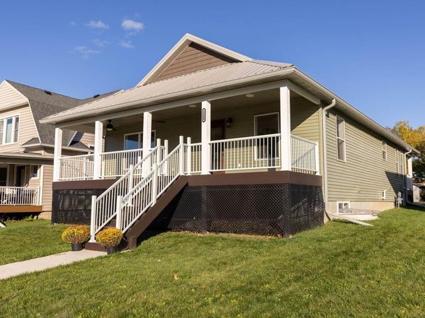 1208 Kilbourn Ave, Tomah, WI 54660
