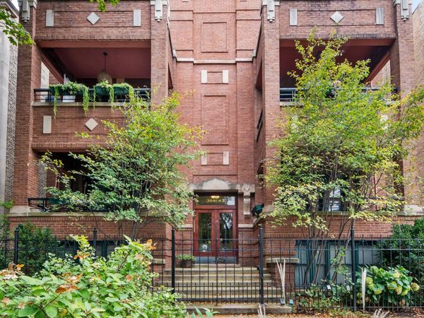 3043 W LOGAN Boulevard , Unit 1W, Chicago, IL 60647