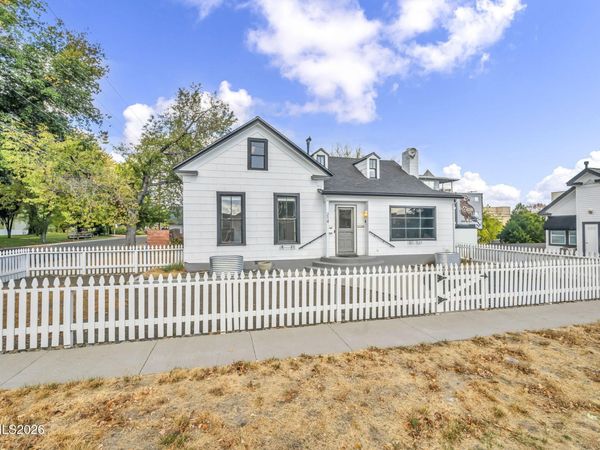 214 W Robinson Street, Carson City, NV 89703