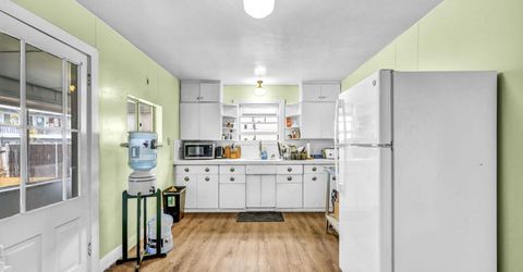 214 W Robinson Street, Carson City, NV 89703 Photo
