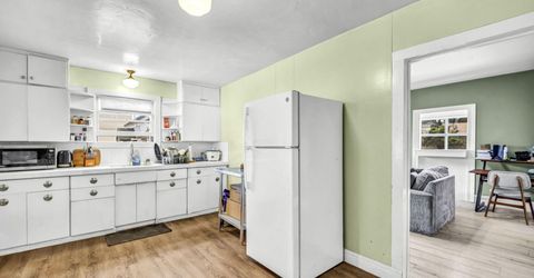 214 W Robinson Street, Carson City, NV 89703 Photo